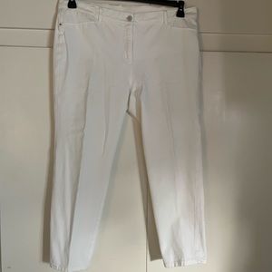 So Sliming Chico’s white cropped jeans!  Just in time for summer!